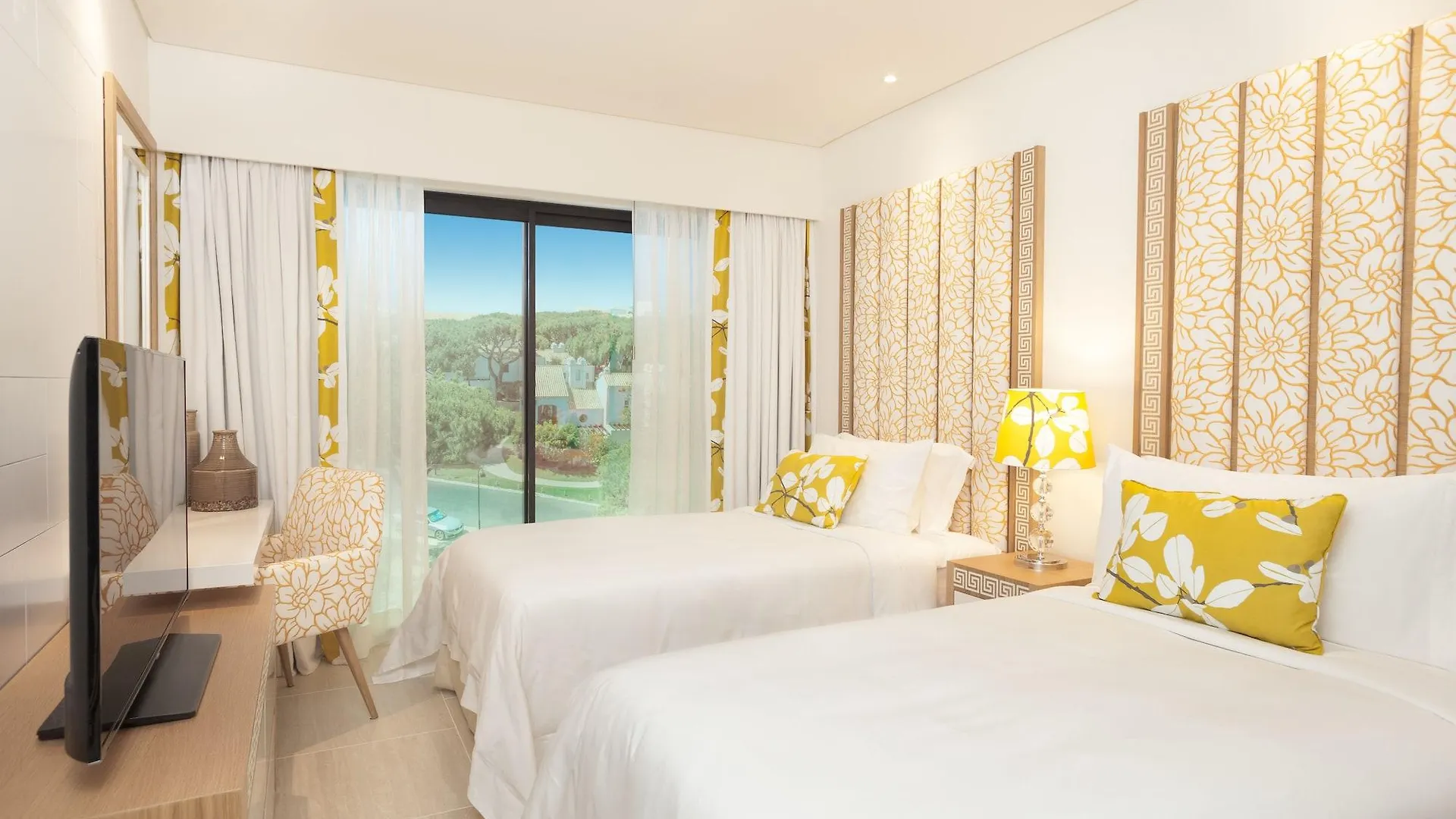 Hotel Pine Cliffs Gardens Albufeira